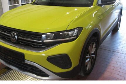 VW T-Cross 6.204 km 29.980 &euro; Herzberg 04916