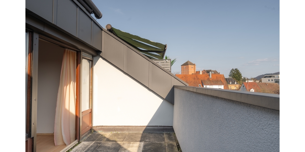 DG mit Sonnenbalkon & eigener PV – Haus komplett erneuert - Etagenwohnung Schorndorf | Angebot:27427264