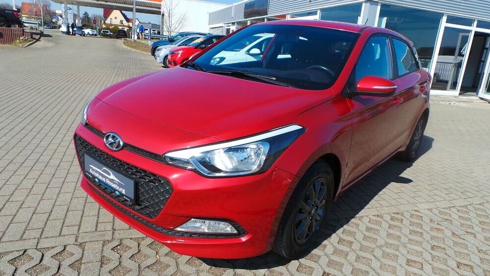 i20