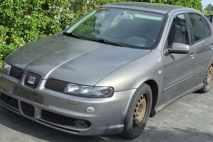 Seat Leon 350.000 km 1.799 &euro; Adelzhausen 86559