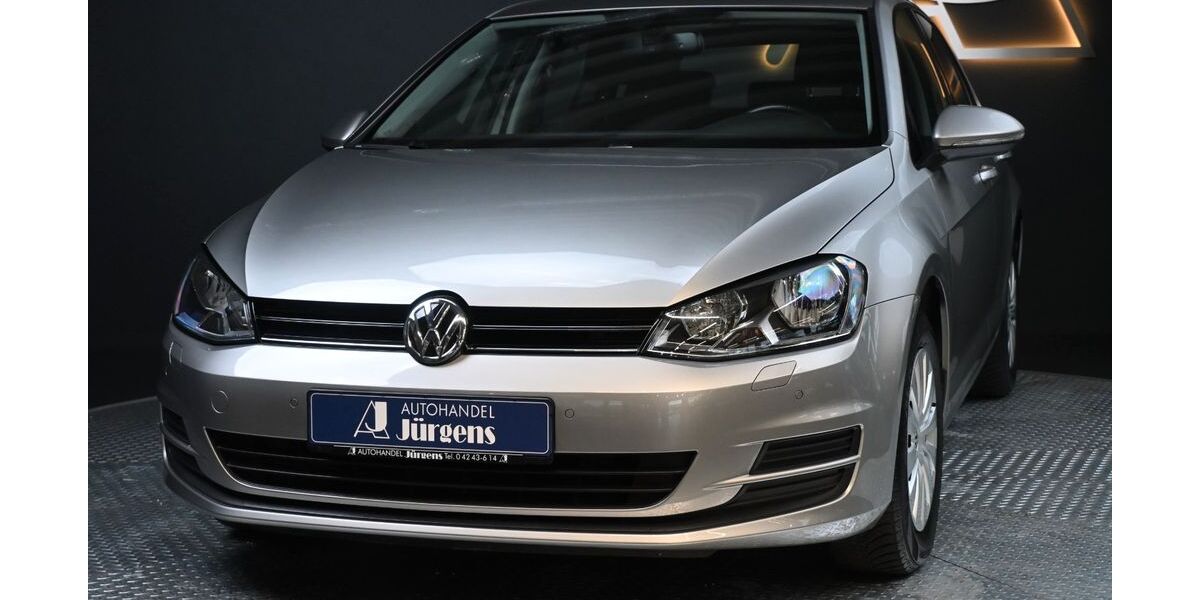 VW Golf 114.000 km 9.690 &euro; Twistringen, Deutschland 27239