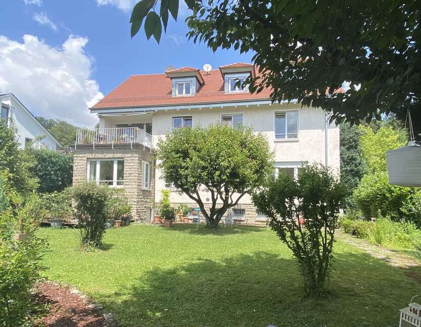 Haus zum Kaufen in Stuttgart 1.800.000 € 275 m²