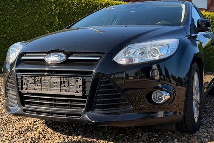 Ford Focus 75.800 km 9.500 &euro; Warberg 38378