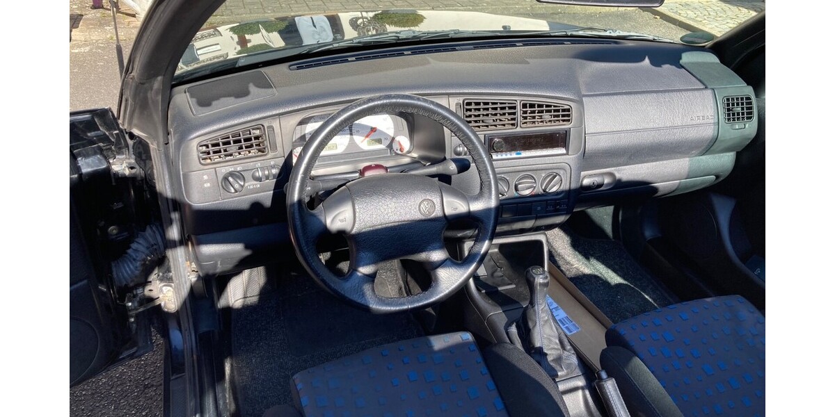 VW Golf 3 193.621 km 3.900 € Köngen 73257