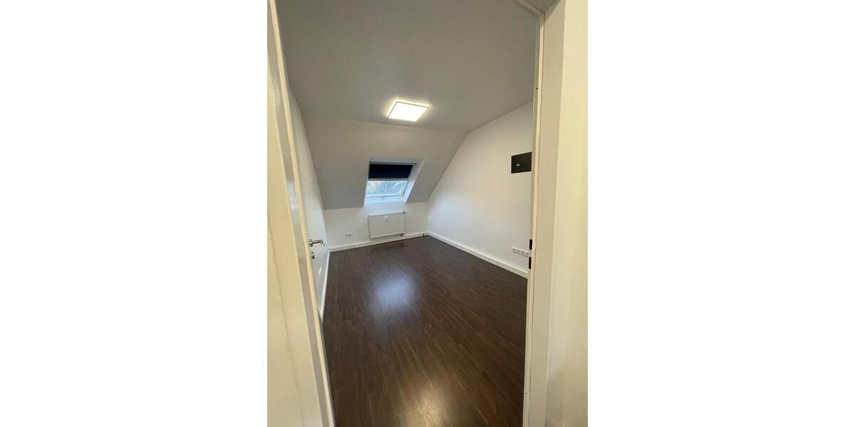 Dachgeschoßwohnung Mörlenbach - 4 Zimmer, 76 m&sup2;, 1.190&euro; | Angebot:26591147