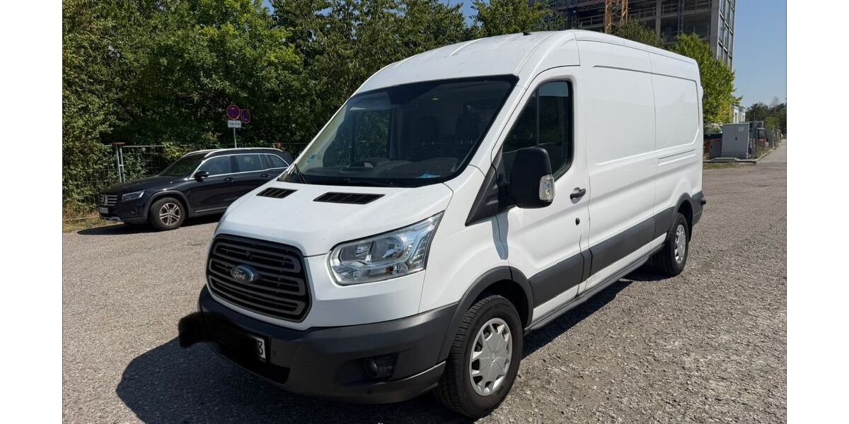 Ford Transit 173.941 km 7.990 &euro; München 81671