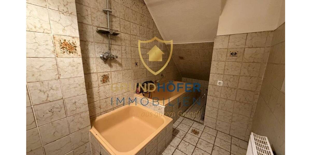 Reihenmittelhaus Wilhelmshaven Innenstadt - 1 Zimmer, 221 m&sup2;, 220.000&euro; | Angebot:25671923