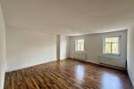 Etagenwohnung Döbeln - 4 Zimmer, 121 m&sup2;, 750&euro; | Angebot:26183314