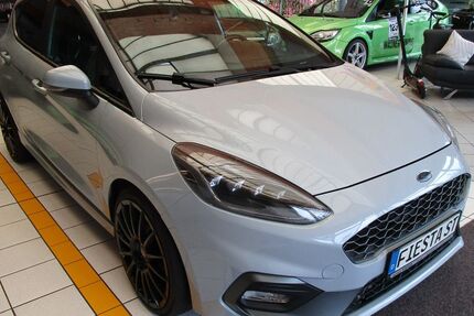 Ford Fiesta 96.500 km 14.990 &euro; Dessau-Roßlau 06847