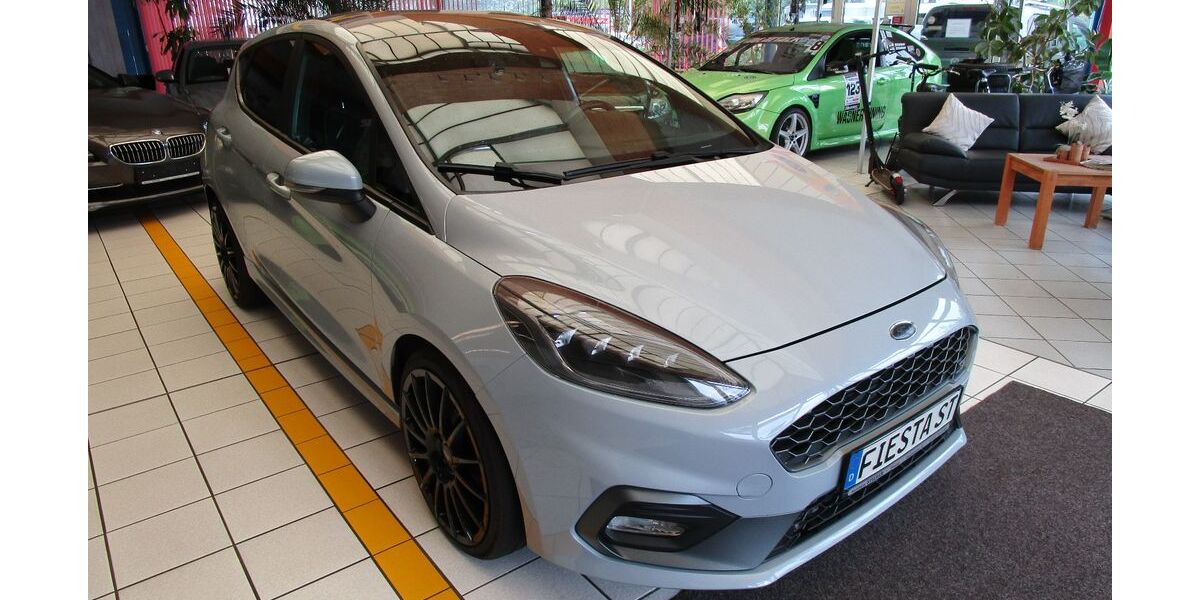 Ford Fiesta 96.500 km 14.990 &euro; Dessau-Roßlau 06847