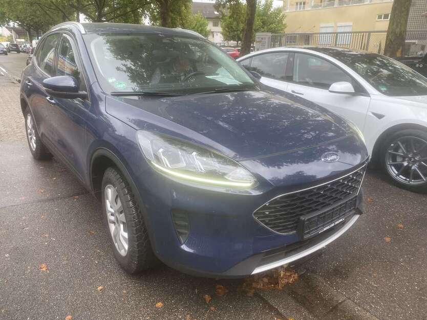 Ford Kuga 57.000 km 16.990 € Freiburg 79115