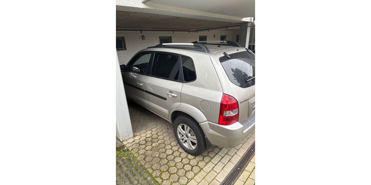 Hyundai TUCSON 203.478 km 5.000 &euro; Frechen 50226