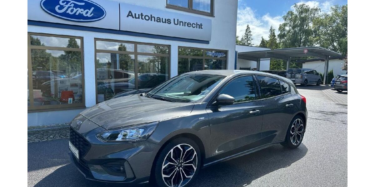 Ford Focus 40.150 km 18.990 € Tittling 94104