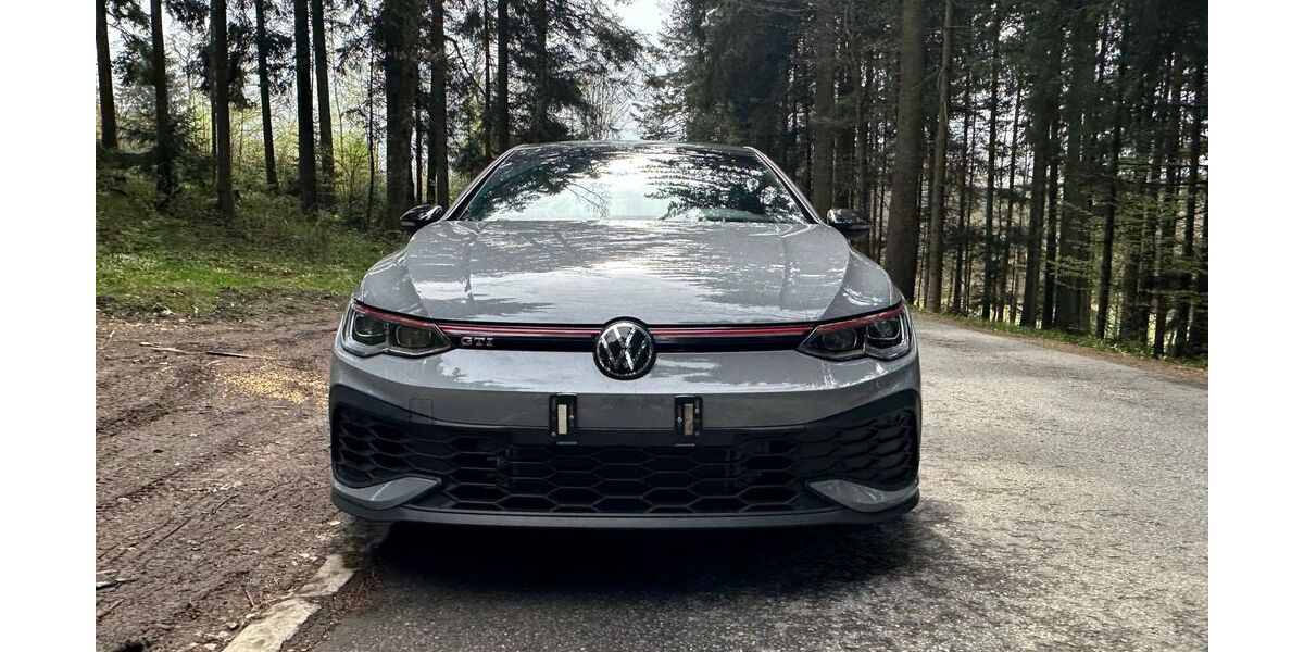 VW Golf 74.245 km 29.950 &euro; Salzweg 94121