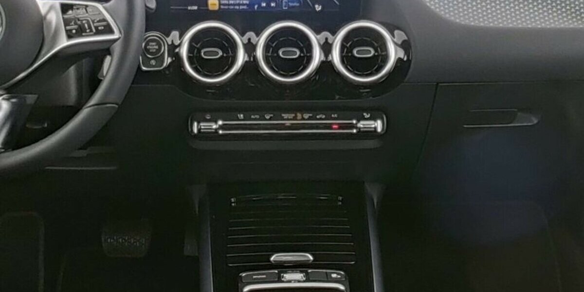 Mercedes-Benz B 180 Progressive Line Advanced *R.-Kamera* 10.046 km 31.400 &euro; Kaiserslautern 67657