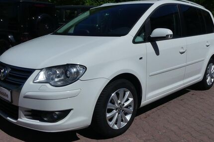 VW Touran 102.400 km 9.990 &euro; Schneeberg 08289