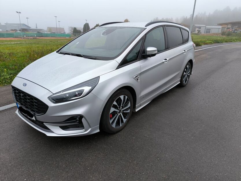 Ford S-Max 73.000 km 30.750 € Aichhalden 78733