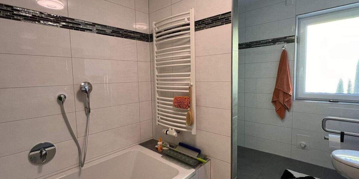 Mehrfamilienhaus, Wohnhaus Bad Füssing Würding - 7 Zimmer, 255 m&sup2;, 850.000&euro; | Angebot:25776956