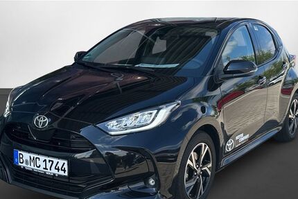 Toyota Yaris 1.500 km 28.900 &euro; Berlin 13403
