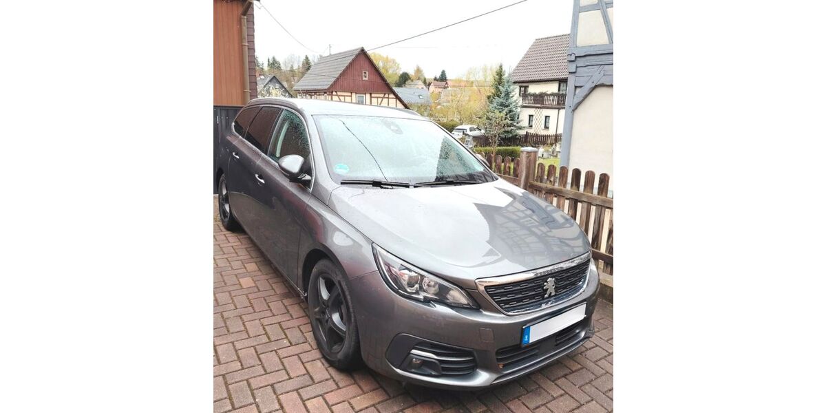 Peugeot 308 135.200 km 7.500 &euro; Zwickau 08058