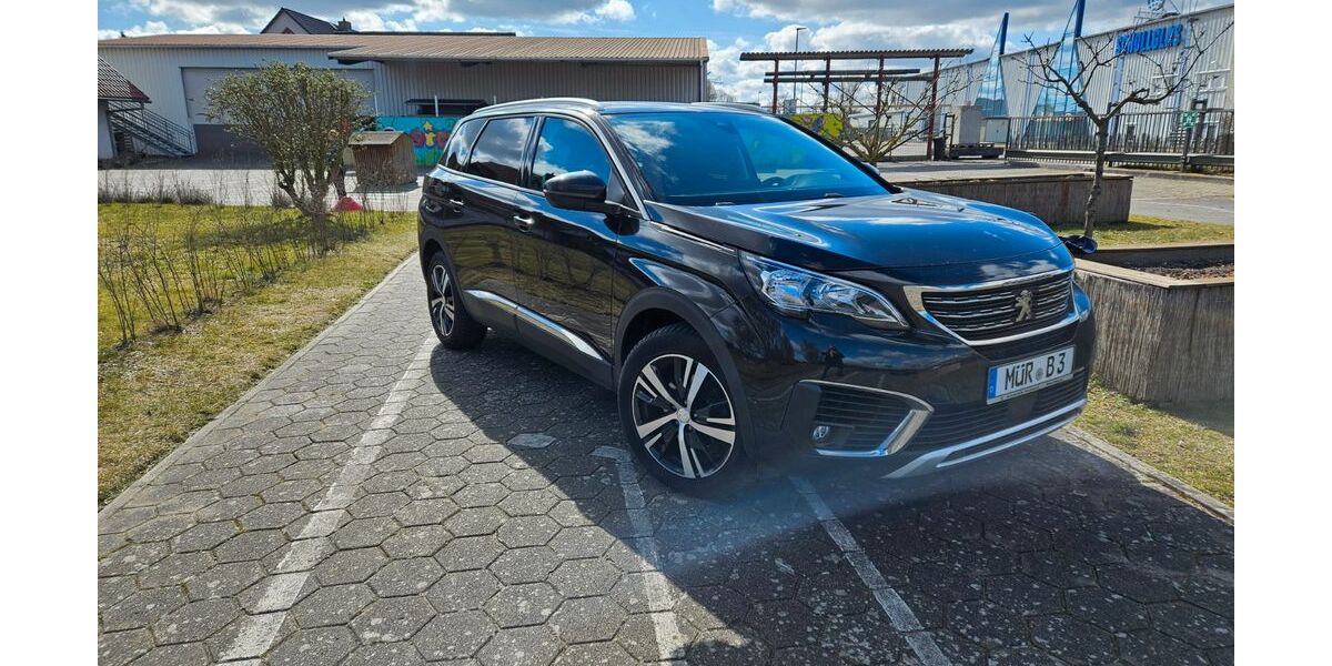 Peugeot 5008 64.500 km 14.800 &euro; Röbel 17207