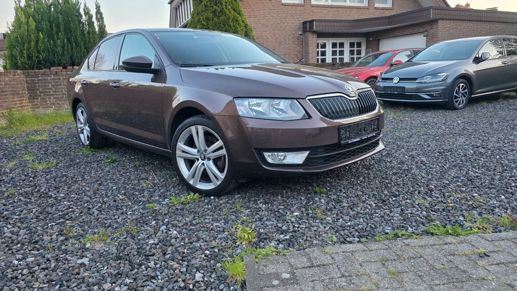 Skoda Octavia 81.250 km 12.500 &euro; Gütersloh 33334