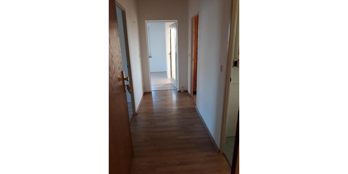 Etagenwohnung Bischofswerda - 3 Zimmer, 62 m&sup2;, 339&euro; | Angebot:26162995