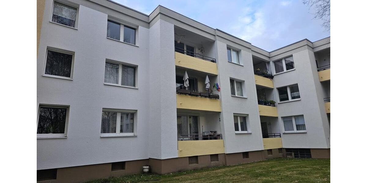 ** Große 4-Zimmer-Eigentumswohnung in Altwarmbüchen ** 4 zimmer