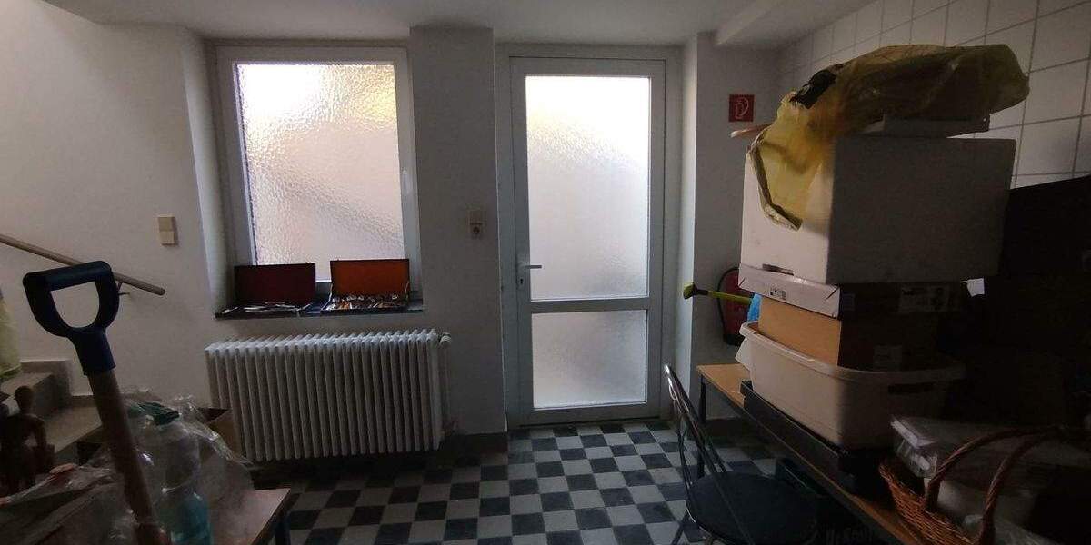 Mehrfamilienhaus, Wohnhaus Eilenburg Eilenburg-Berg - 5 Zimmer, 183 m&sup2;, 190.000&euro; | Angebot:25777376