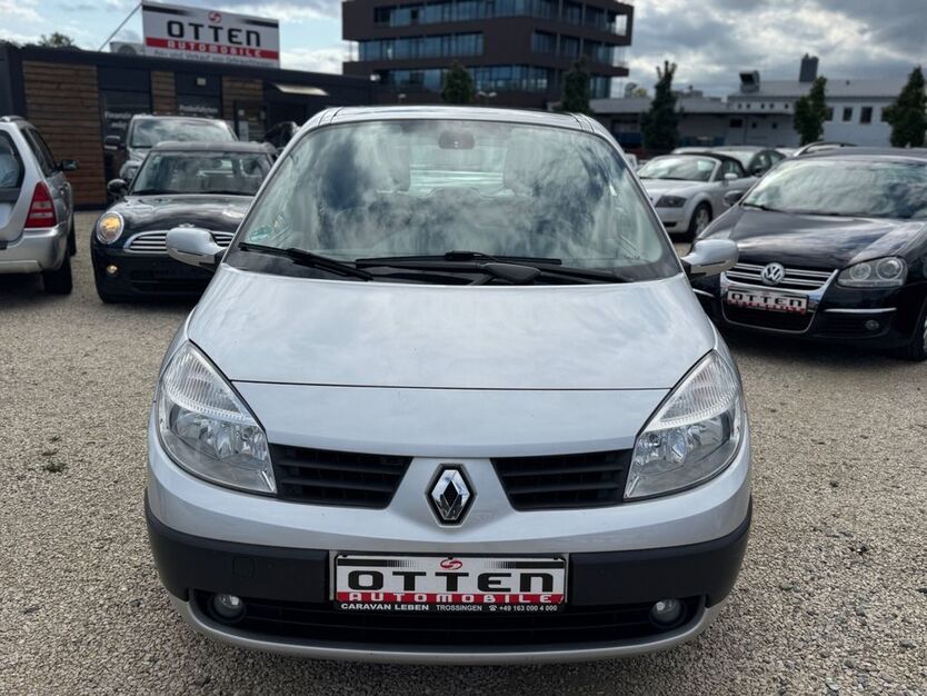 Renault Scenic 78.000 km 3.290 € Singen 78224