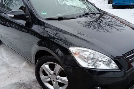 Kia pro ceed / ProCeed 117.000 km 2.999 &euro; Berlin - Schöneberg 10781