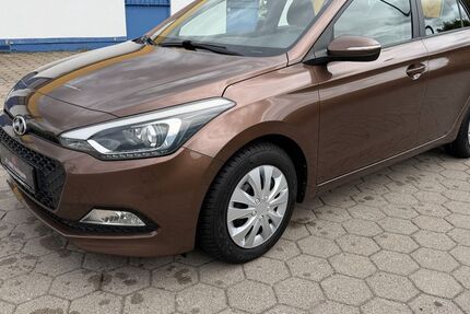 Hyundai i20 151.144 km 7.550 &euro; Broderstorf 18184