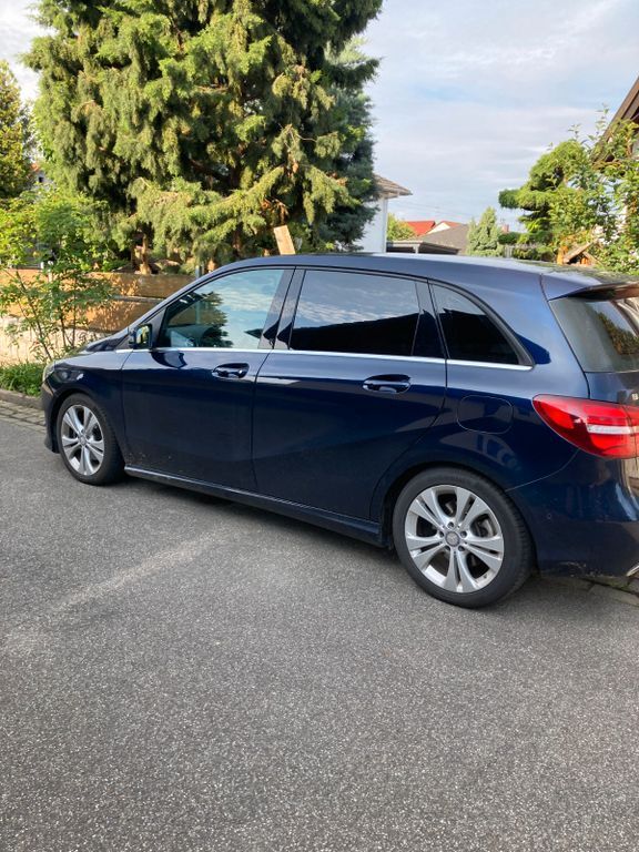 Mercedes-Benz B 220 164.500 km 15.000 € Neuried 77743