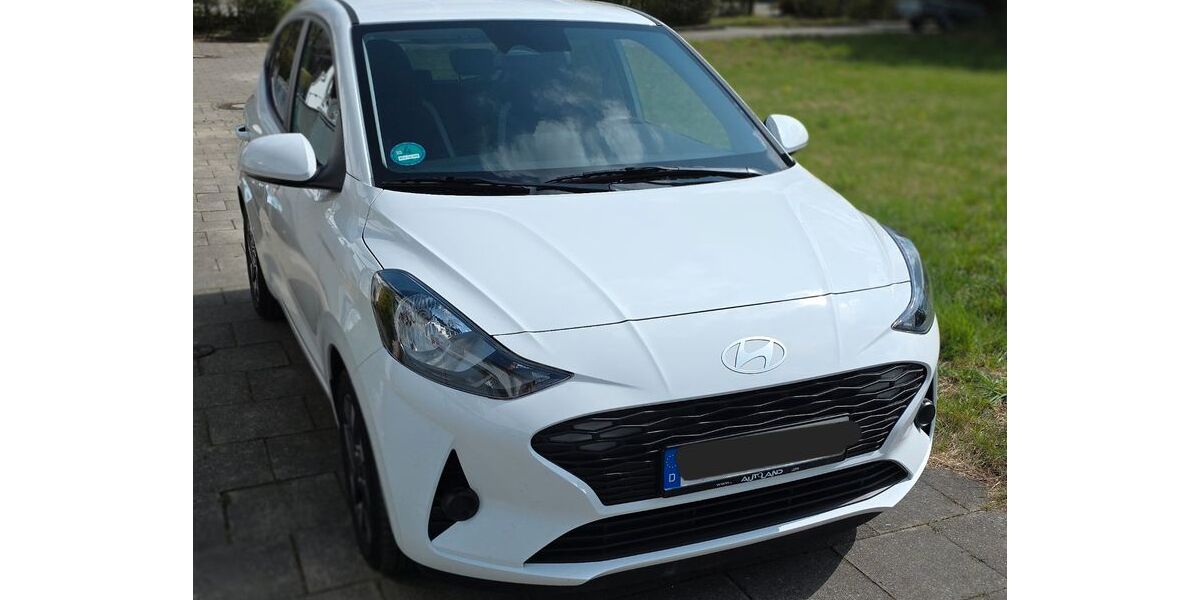 Hyundai i10 10.760 km 13.800 &euro; Unterschleißheim 85716