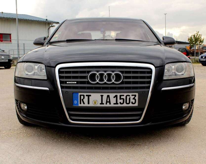 Audi A8 292.000 km 7.800 € Metzingen 72555
