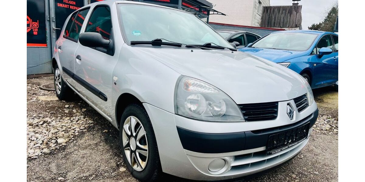 Renault Clio 113.000 km 1.900 € München 81825