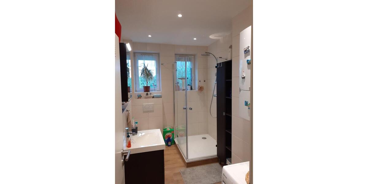 Etagenwohnung Bitterfeld-Wolfen Wolfen - 3 Zimmer, 90 m&sup2;, 150.000&euro; | Angebot:27642379