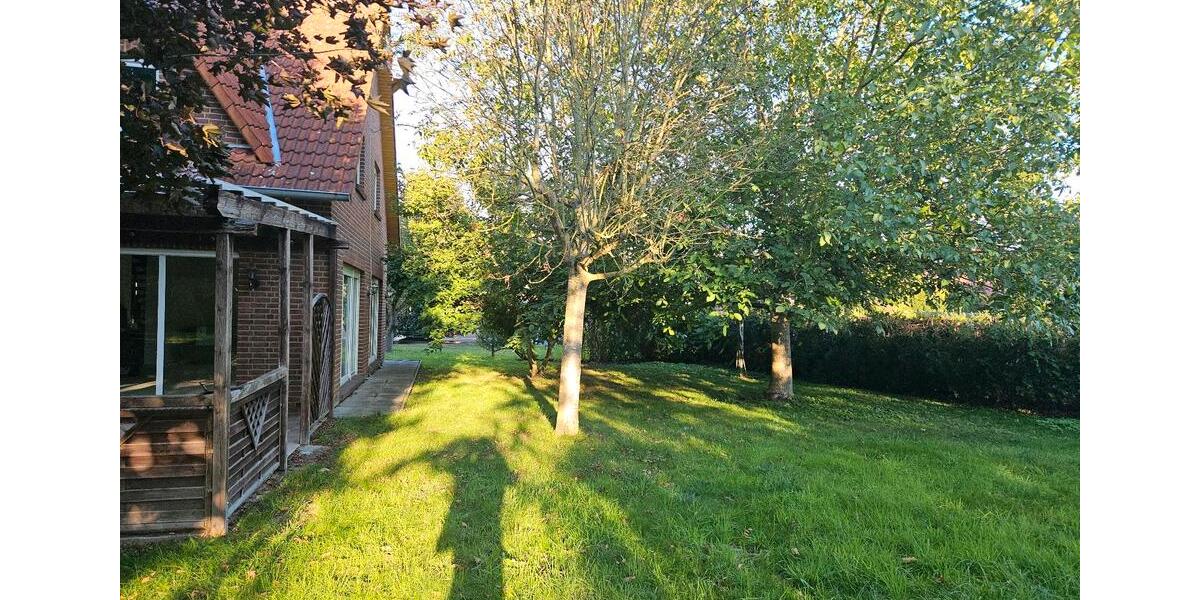 Einfamilienhaus Helmstedt - 7 Zimmer, 178 m&sup2;, 1.400&euro; | Angebot:25768988