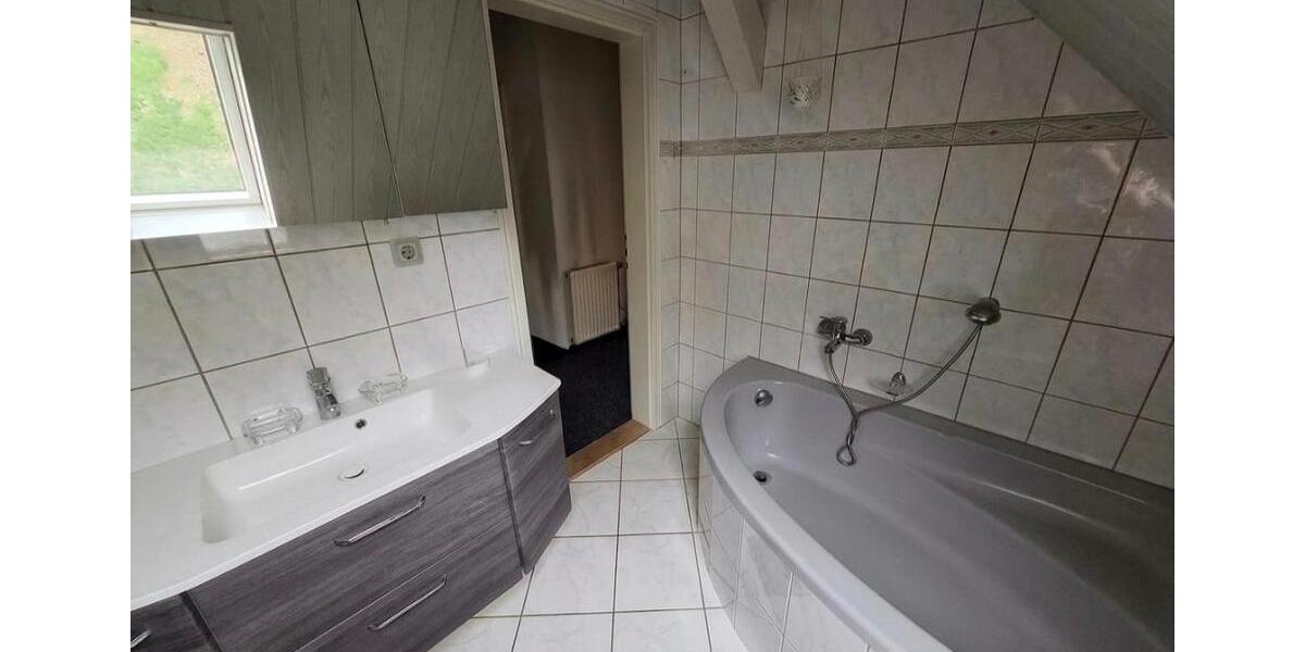Einfamilienhaus Neuzelle - 6 Zimmer, 170 m&sup2;, 296.000&euro; | Angebot:27043125