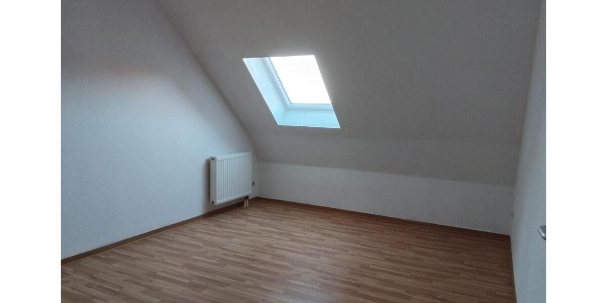 Dachgeschoßwohnung Strasburg (Uckermark) - 2 Zimmer, 60 m&sup2;, 360&euro; | Angebot:25267701