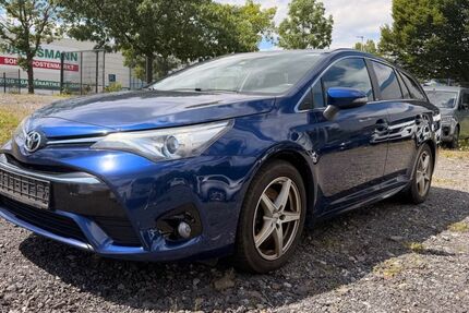 Toyota Avensis 237.660 km 7.500 &euro; Pirna bei Dresden 01796