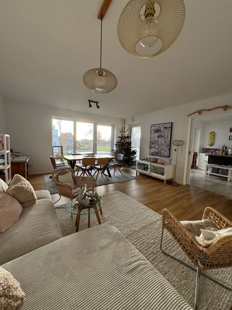 Wohnung zum Mieten in Lembruch 940 € 85.38 m²