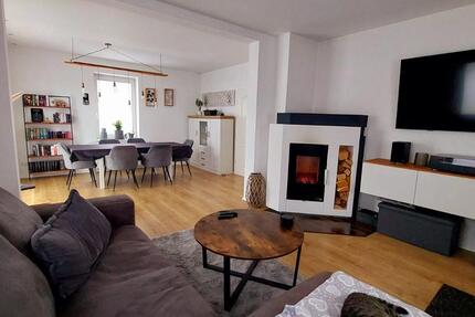 Modernisiertes Einfamilienhaus mit pflegeleichtem Grundstück 4 zimmer