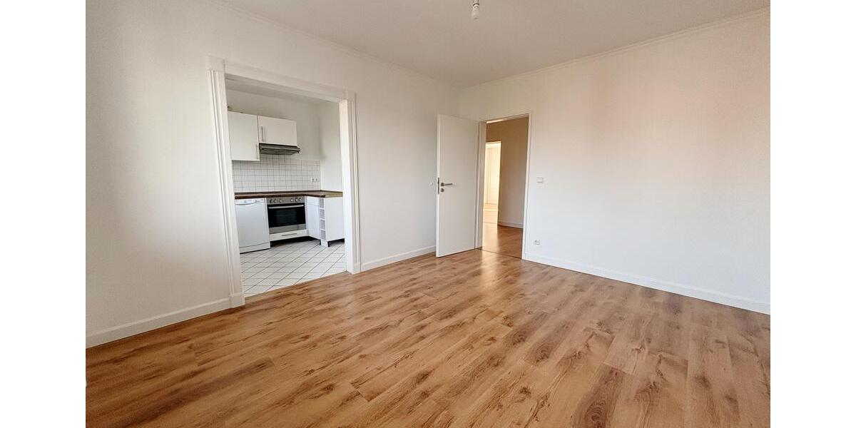 Etagenwohnung Reinbek - 5 Zimmer, 120 m&sup2;, 1.494&euro; | Angebot:25414989