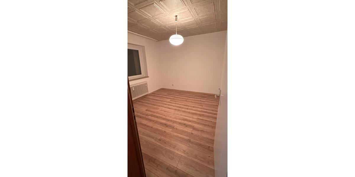 Etagenwohnung Stolzenau - 4 Zimmer, 90 m&sup2;, 885&euro; | Angebot:25515094