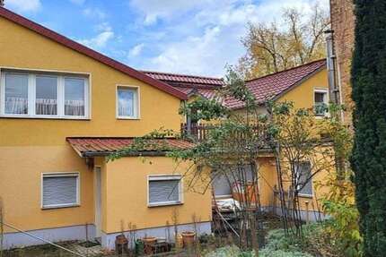 Haus Naumburg - 4 Zimmer, 180 m&sup2;, 215.000&euro; | Angebot:27447286