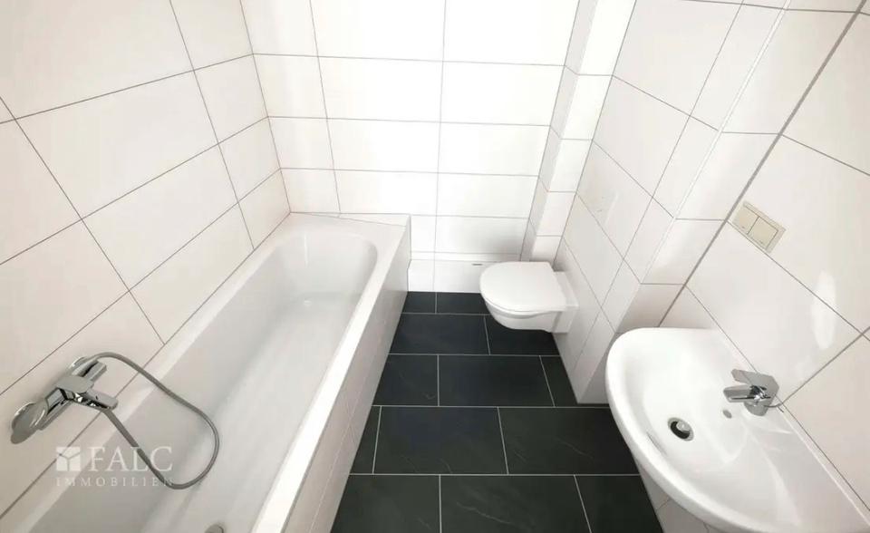Etagenwohnung Waltershausen - 3 Zimmer, 62 m&sup2;, 99.000&euro; | Angebot:26801893