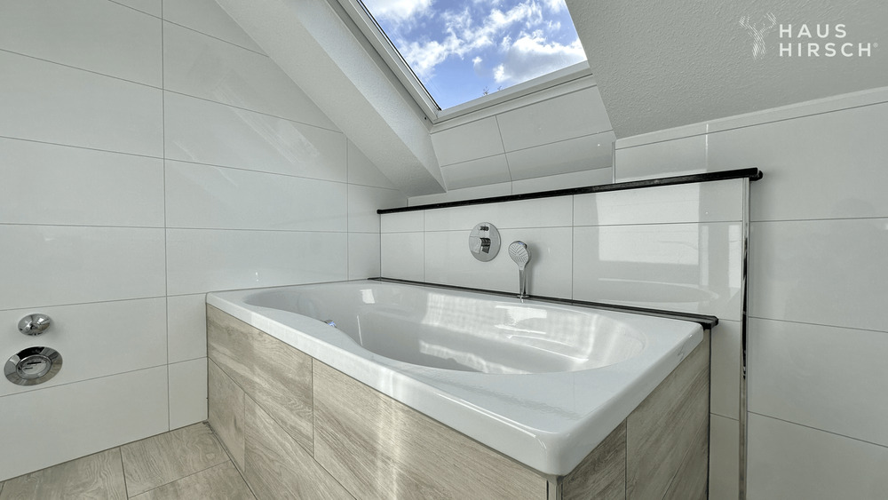 Etagenwohnung Ratingen West - 2 Zimmer, 117 m&sup2;, 1.530&euro; | Angebot:25286009