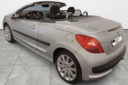 Peugeot 207 82.000 km 4.990 &euro; stadthagen 31655