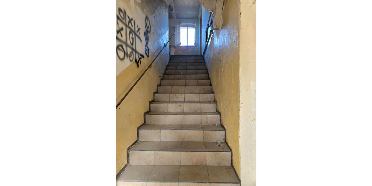 Mehrfamilienhaus, Wohnhaus Löbau - 10 Zimmer, 300 m&sup2;, 41.000&euro; | Angebot:26837285